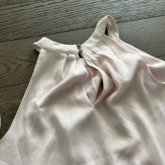 Light pink with floral detail dress size M - Picture 6 of 6